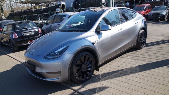 Tesla Model Y Performance Dual AWD  Super Sauber SZ1