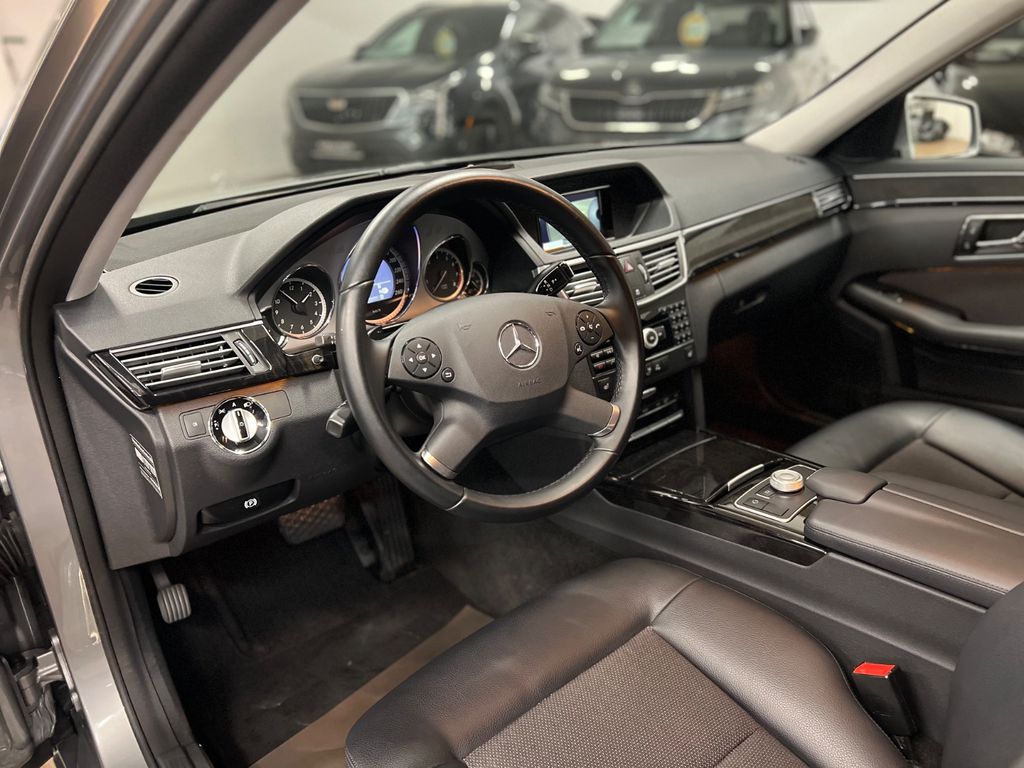 Mercedes-Benz E 350 BE / V6 / RENTNER / NUR 81.tKM/ GARANTIE Mercedes-Benz E 350 BE / V6 / RENTNER / NUR 81.tKM/ GARANTIE