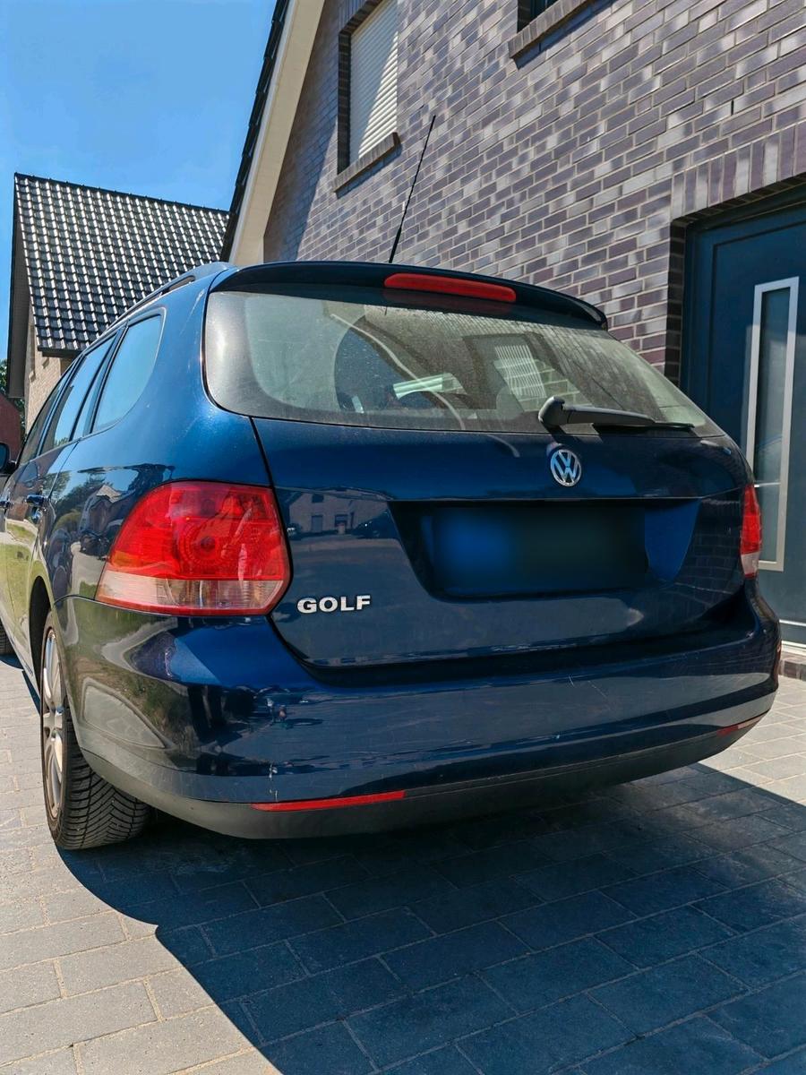Volkswagen Golf 2008 — rear view