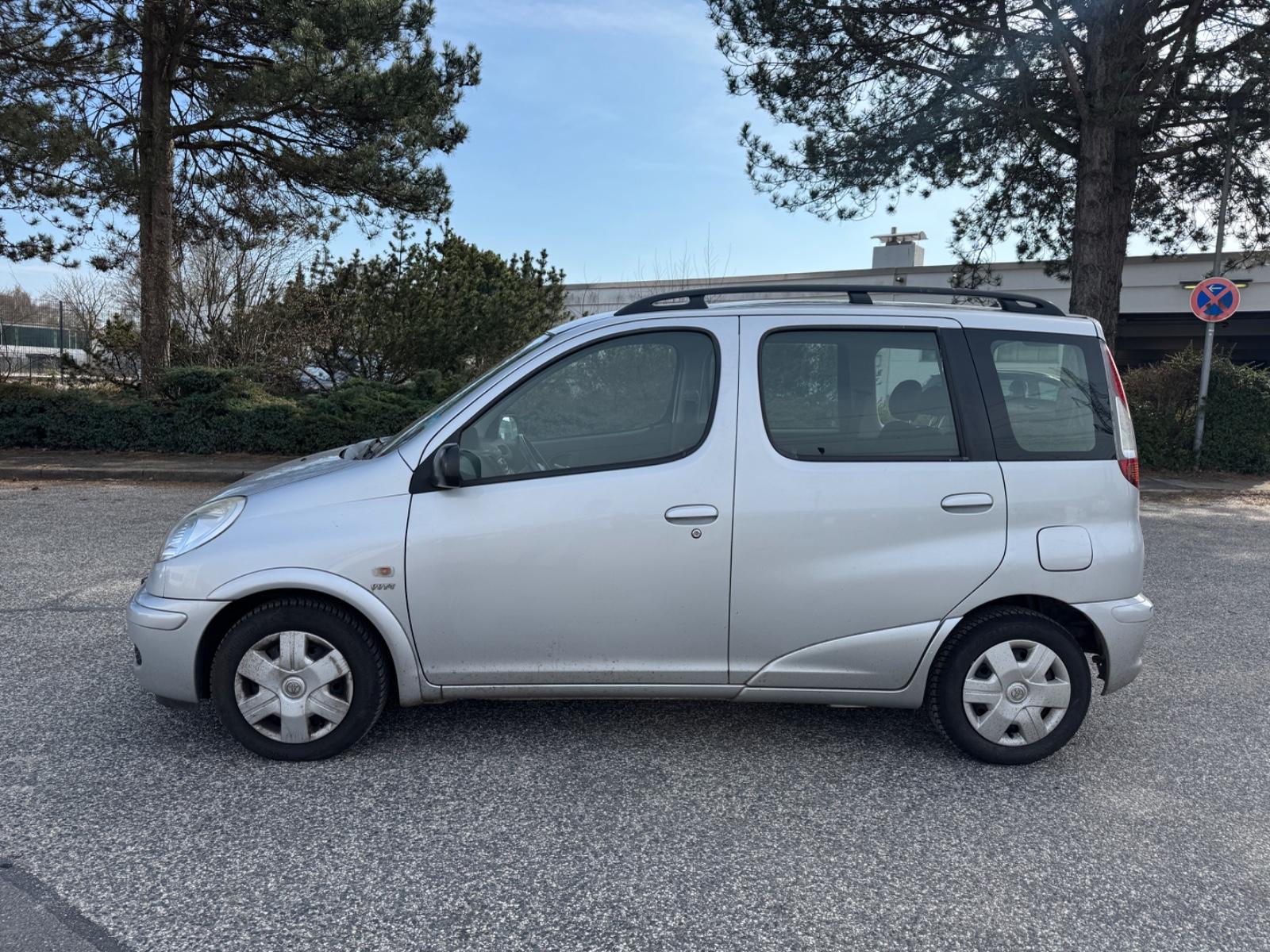 Toyota Yaris Verso 1.3 Sol**Modell 2005**