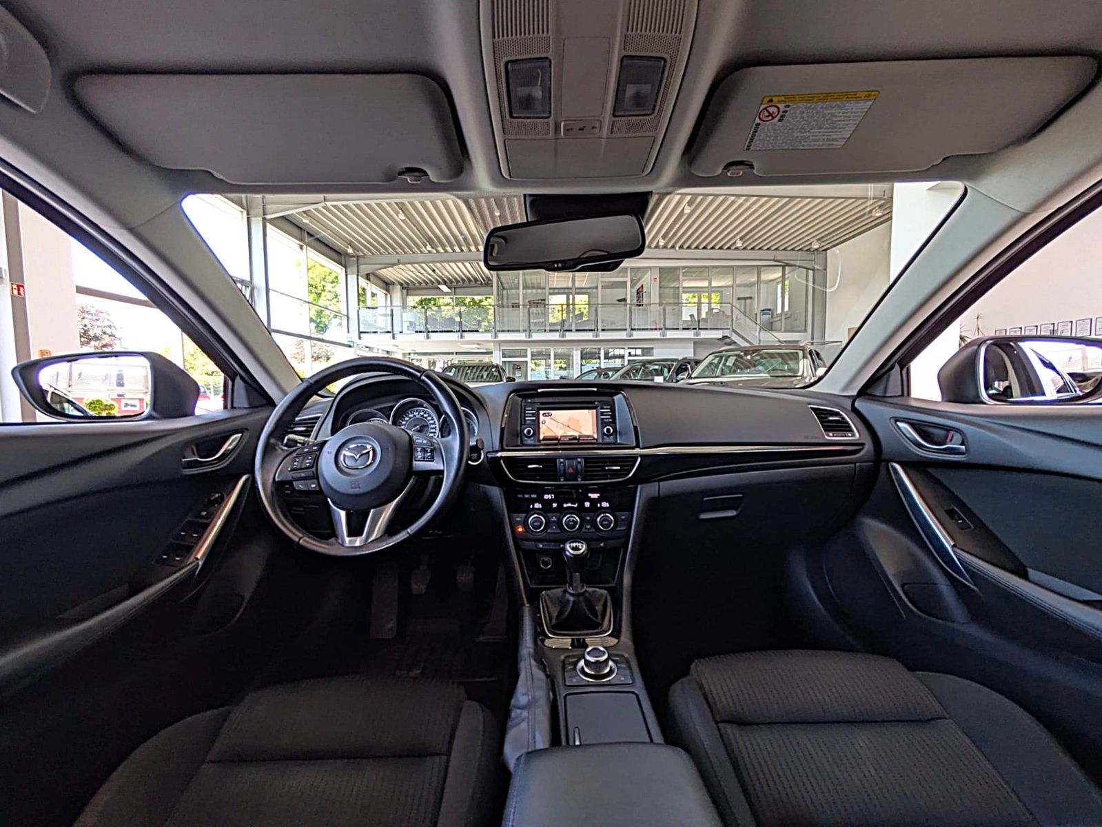 Fahrzeugabbildung Mazda 6 Kombi Center-Line KLIMAAUT SITZHEIZG NAVI 19''