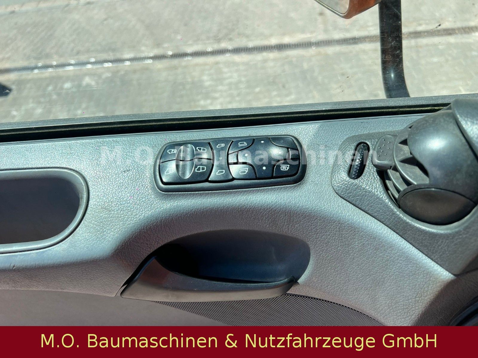 Fahrzeugabbildung Mercedes-Benz Actros 2636/Euro 5/6x4/12,6 m³ Leistikow / Uraca