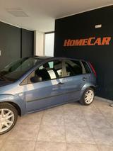 Ford Fiesta 1.4 TDCi 5p. Ghia - Ford Fiesta aus 2005: Ghia