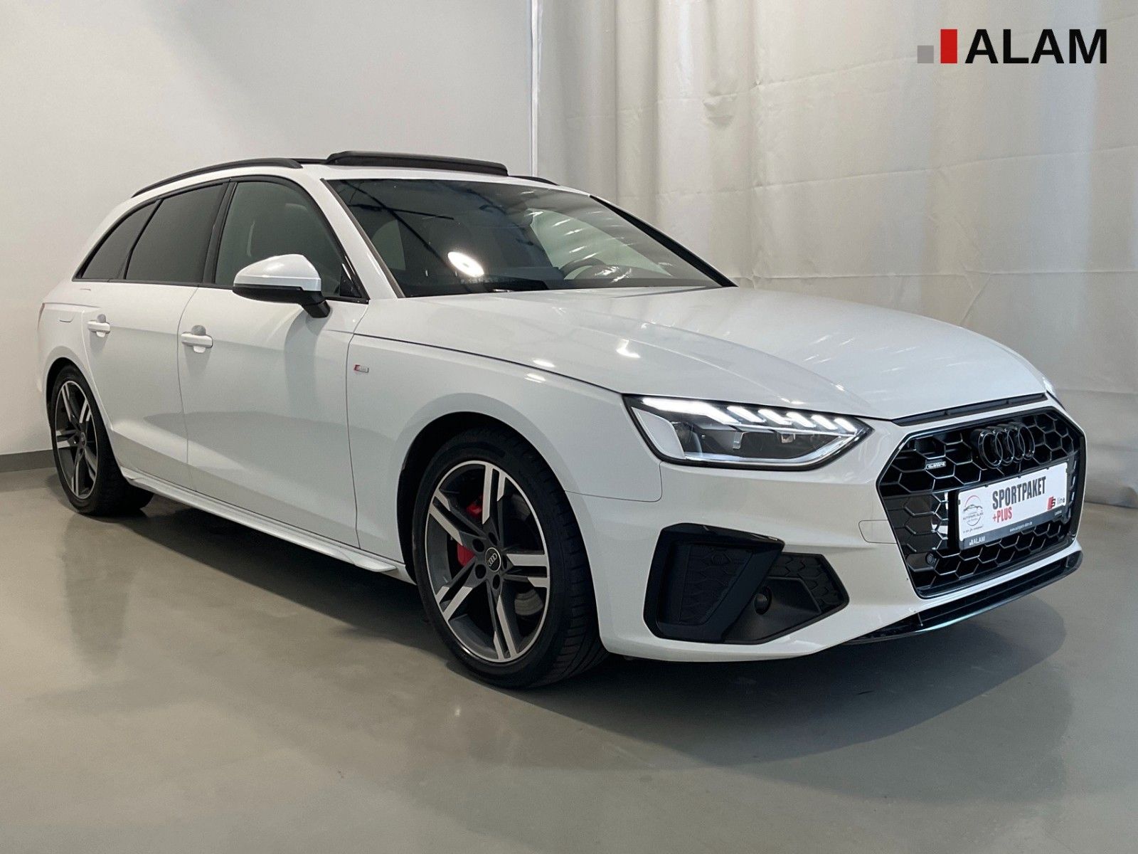 Audi A4 Av 40 TDI quatt Sline DAB Lane LED Tempo Pano foto 5