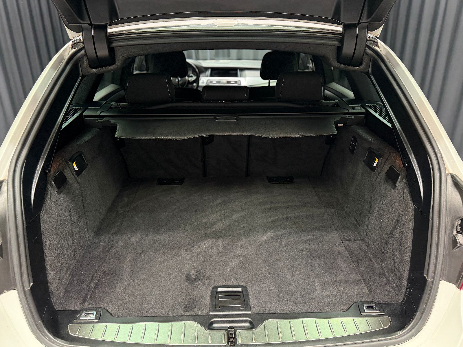 Fahrzeugabbildung BMW 520 d Touring|M-Paket|HIFI|PDC|Komfortzugang