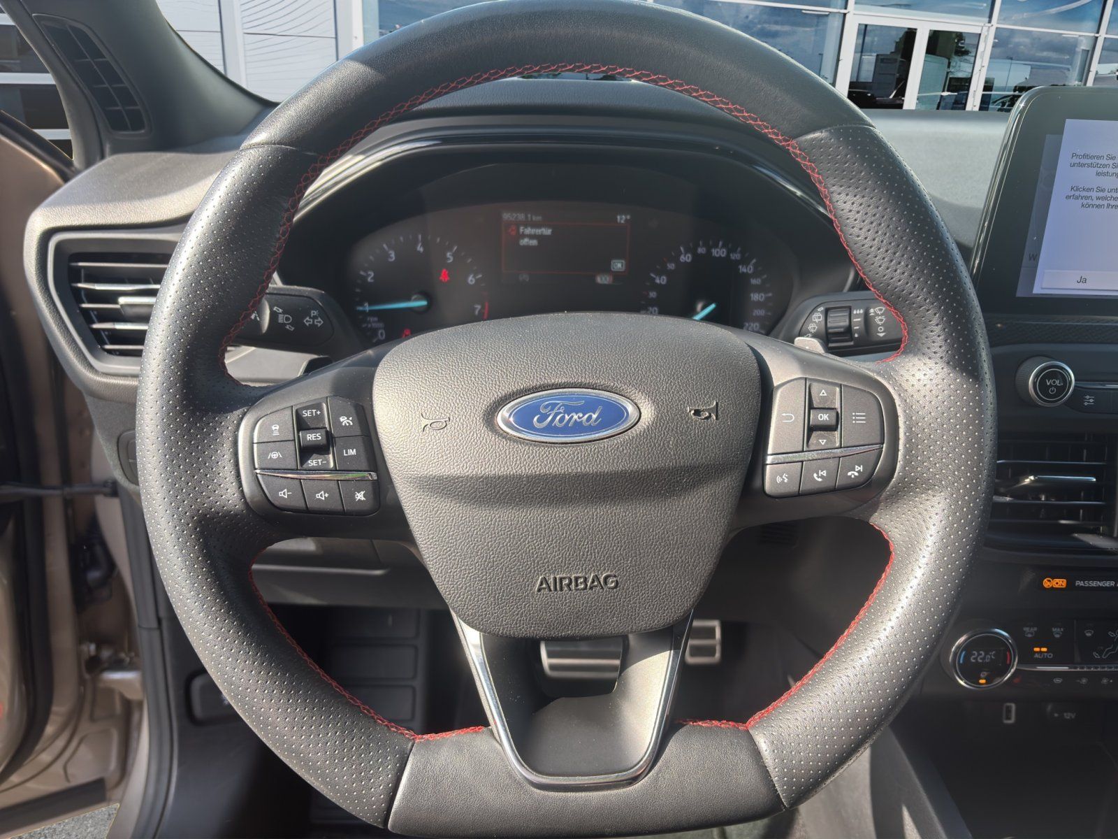 Fahrzeugabbildung Ford Focus ST-Line