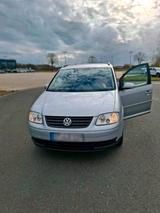 Volkswagen VW TOURAN 1,6l MIT DEN GUTEN MPI MOTOR 102... - Volkswagen Touran: Motor