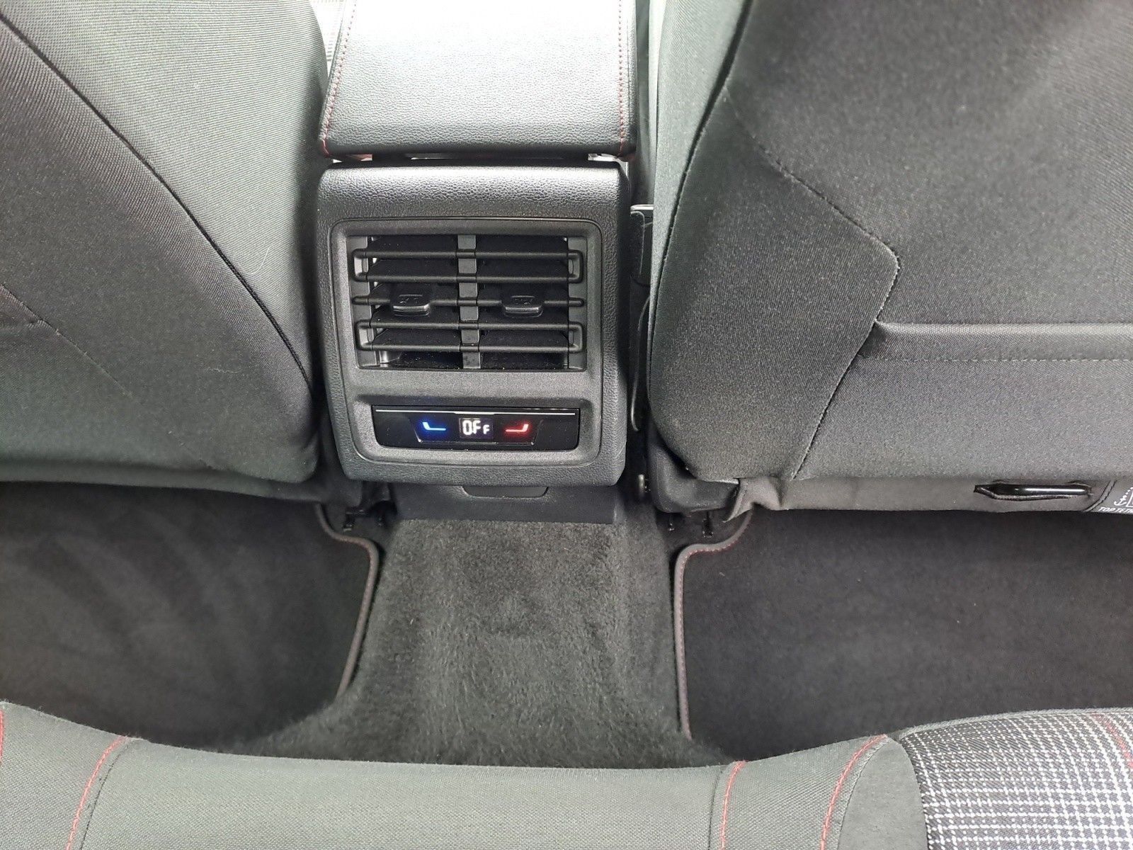 Volkswagen Golf - Bild 13