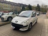 Peugeot 1007 Premiumtüv neu automatik - Peugeot 1007 mit Benzin-Antrieb: Kleinwagen