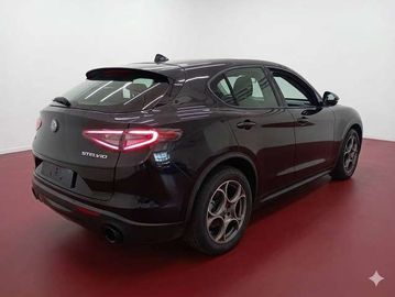 Alfa-Romeo Stelvio - 4