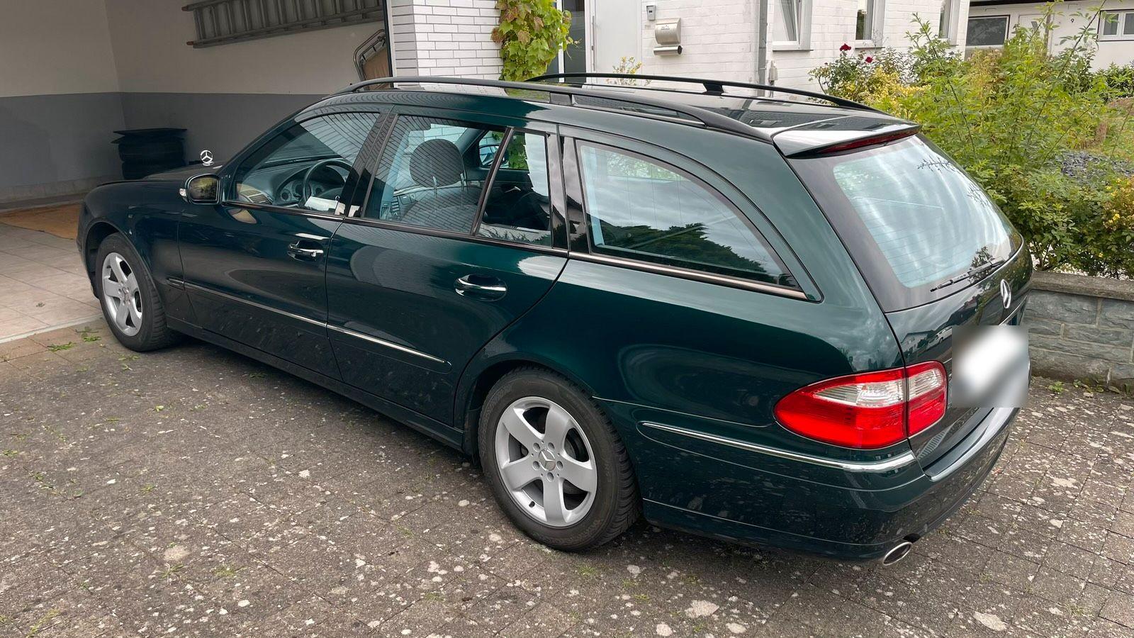 Mercedes-Benz E280 2004 — engine 177 HP (130kW)