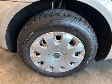 Skoda Octavia *TÜV0328*SCHECKHEFT*TEMPO*AHK*KLIMA*PDC