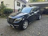 Mercedes-Benz ML 350 BlueTEC 4MATIC - - Mercedes-Benz ML-Klasse mit Diesel-Antrieb: Automatik