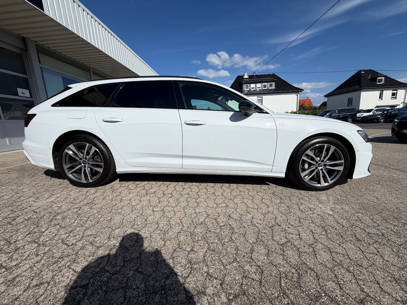 Fahrzeugabbildung Audi A6 Avant 55 TFSI quattro/SPORT/S-LINE/