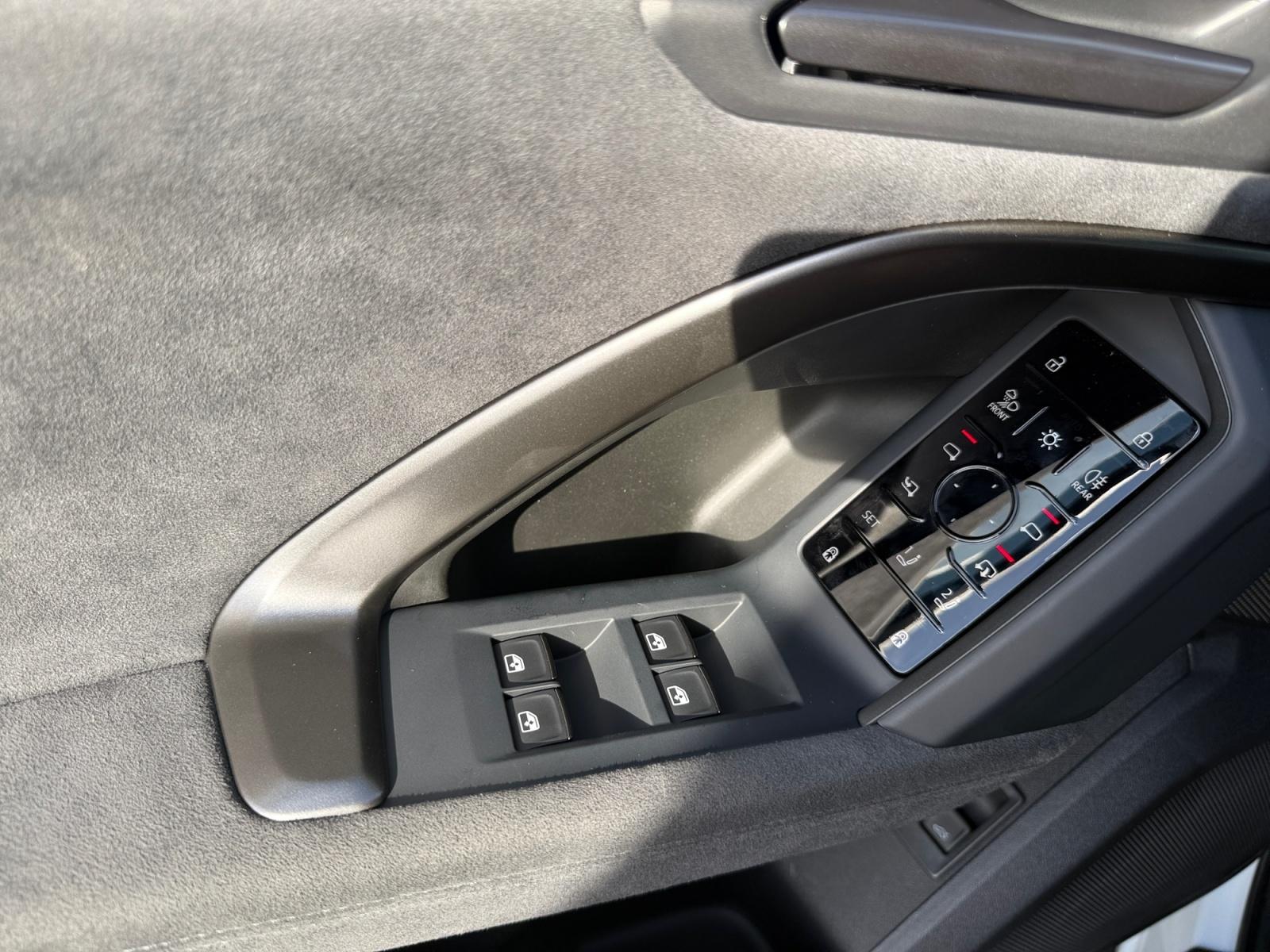 Audi Q5 SUV e-hybrid quattro AHK Pano HUD BFD MMIPro