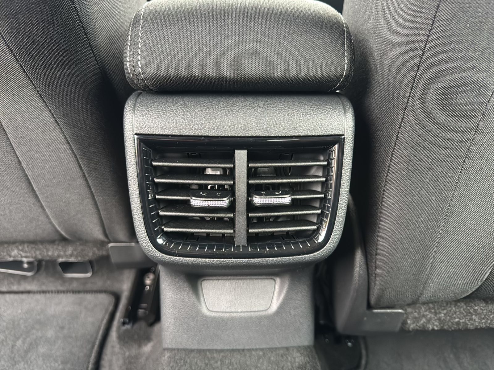 Fabia 1.0 TSI Selection, Vorbereitung AHK, LED,