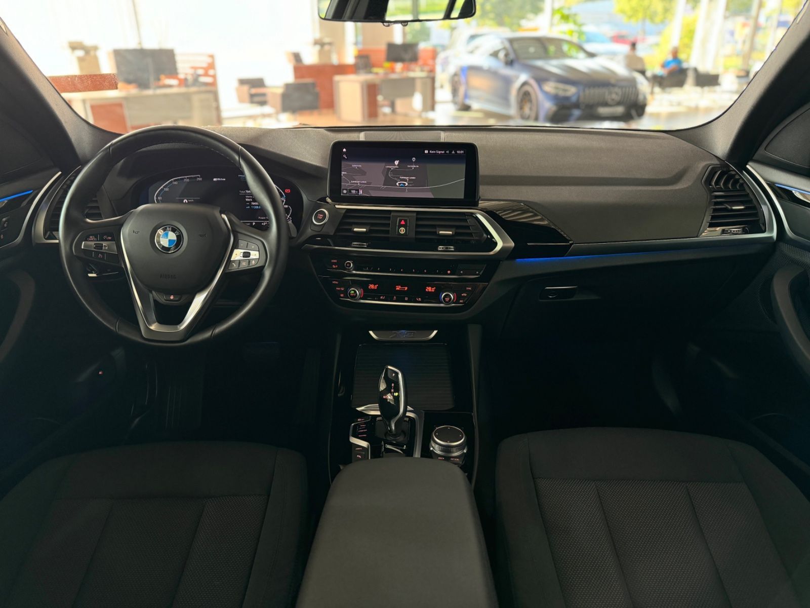 Fahrzeugabbildung BMW X3 xD30e Kamera DAB LED AHK Alarm HiFi 18Zoll