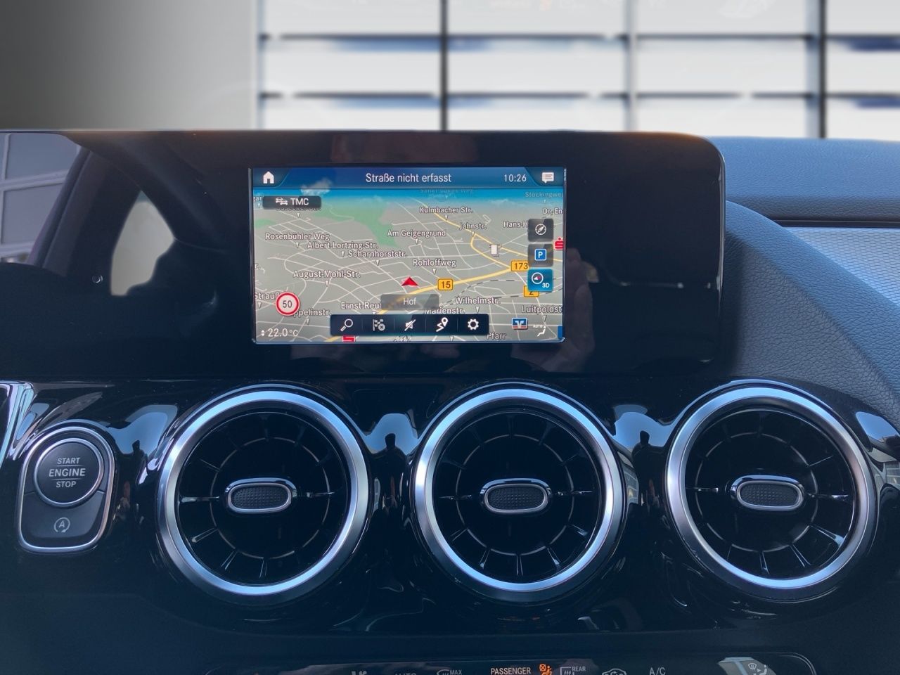Fahrzeugabbildung Mercedes-Benz B 180 LED+NAVI+SHZ+CARPLAY+PARKASSIST.+VERKZ.ASS