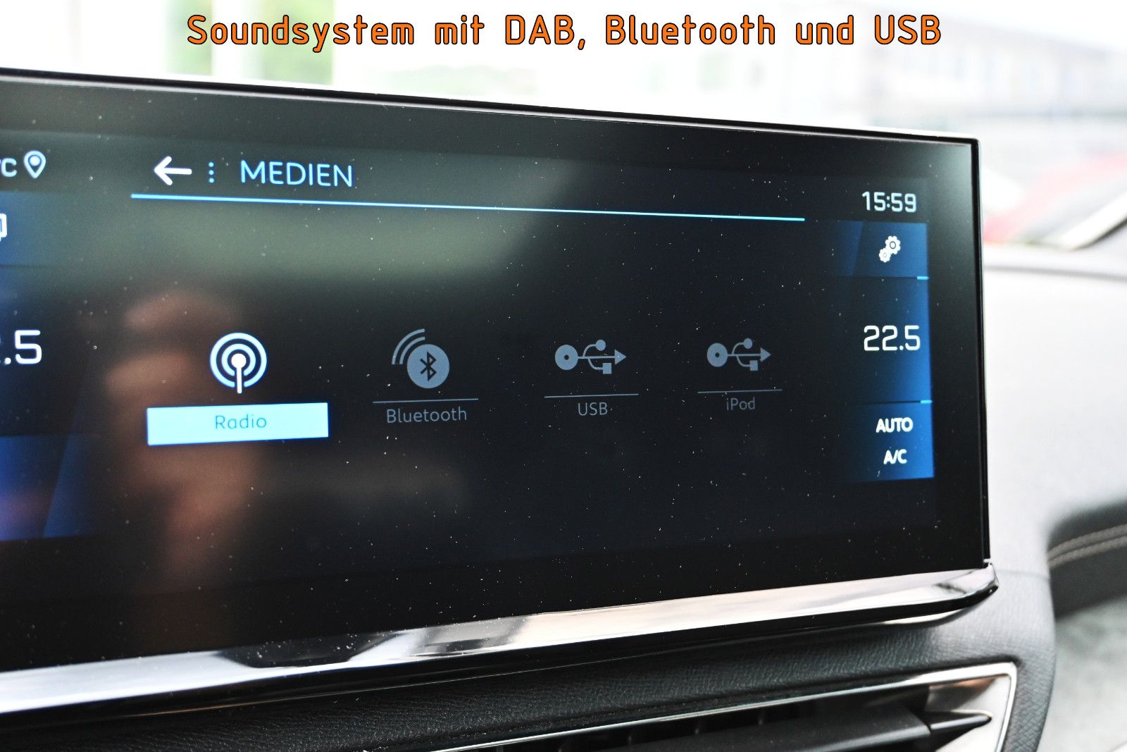 Fahrzeugabbildung Peugeot 5008 BlueHDi 130 GT °ACC°AHK°PANO°7-SITZE°ALARM°