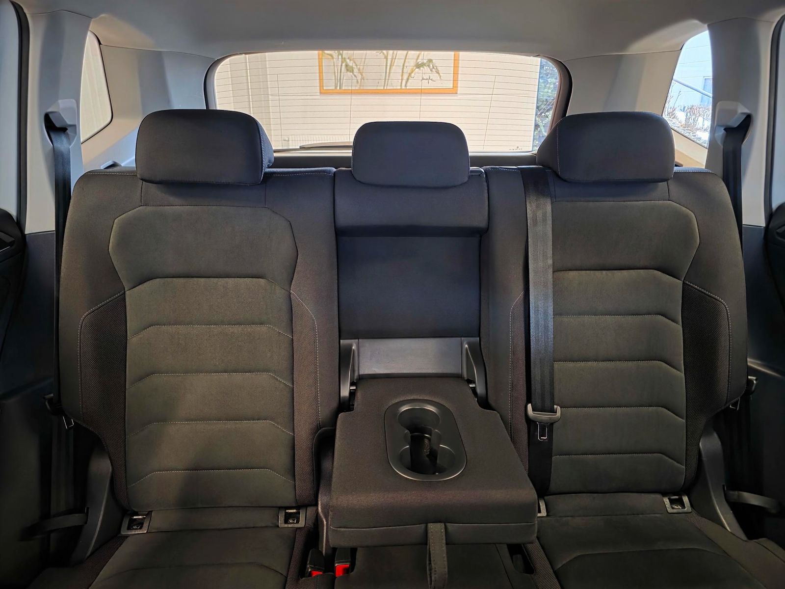 Fahrzeugabbildung Volkswagen Tiguan Allspace 1.5 TSI DSG Highline/Keyless/Ahk