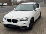 BMW X1 20 d sDrive AUTOMATIK/KLIMA/PDC/TÜV NEU - BMW X1 mit Diesel-Antrieb: Automatik, mit Anhängerkupplung