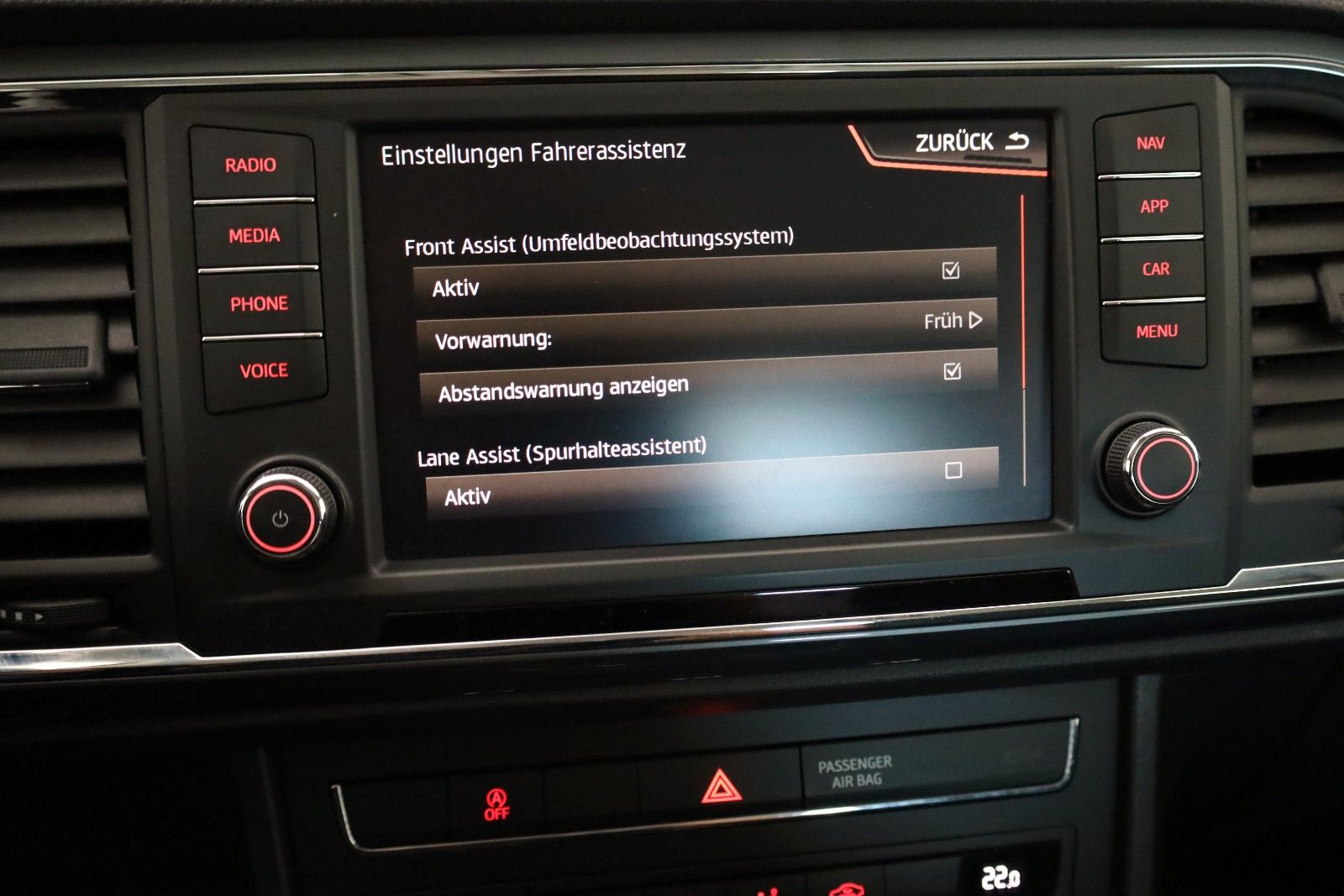 Fahrzeugabbildung SEAT Ateca Style Navi,LED,Apple CarPlay,PDC