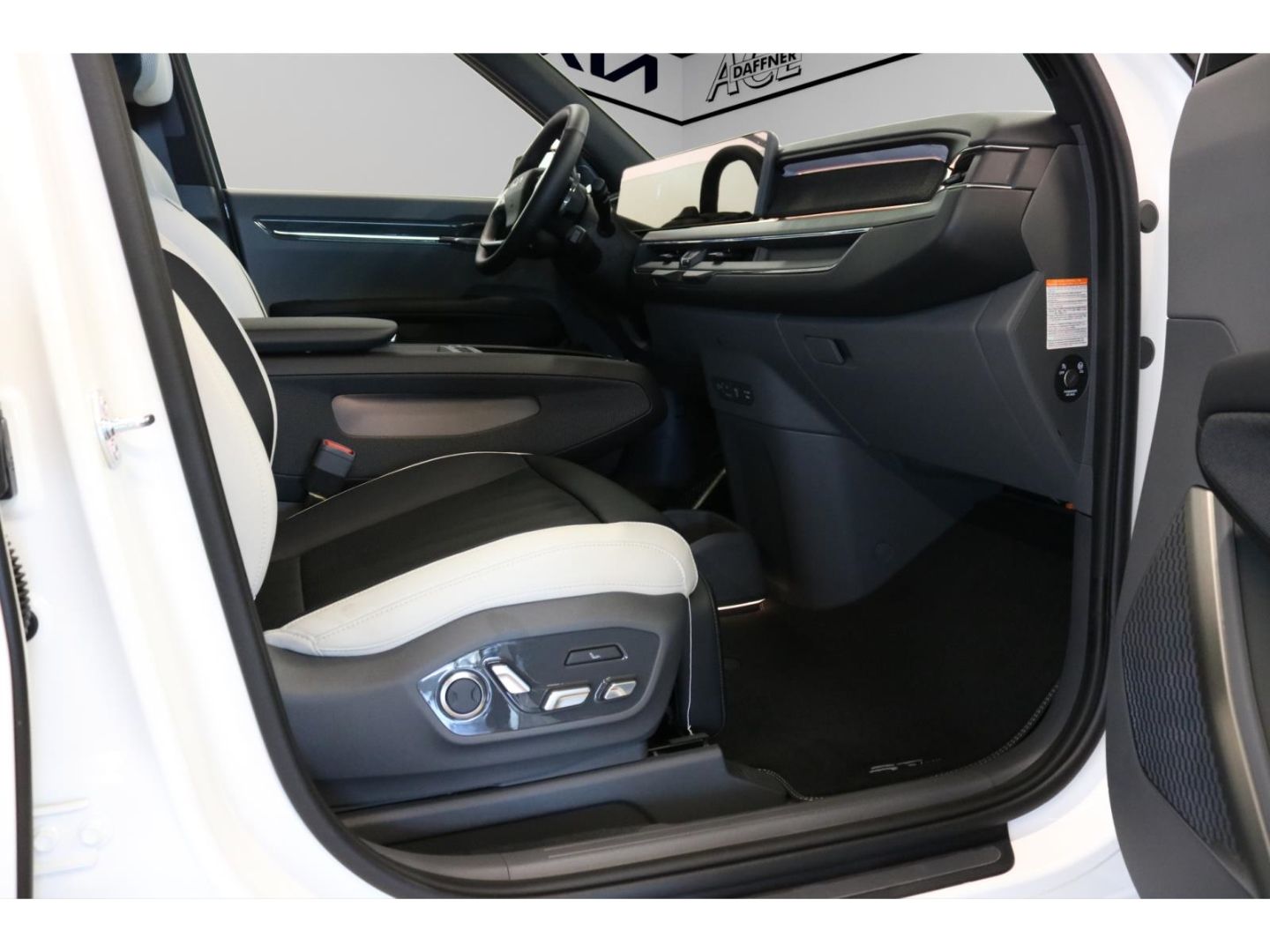 Fahrzeugabbildung Kia EV9 GT-Line AWD Kamera 6-Sitze Panoramadach LED