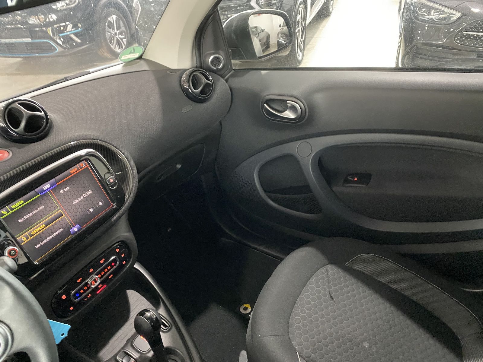 Fahrzeugabbildung Smart ForTwo EQ Pulse-Exclusive 22KW/Pano/MATT/Navi/