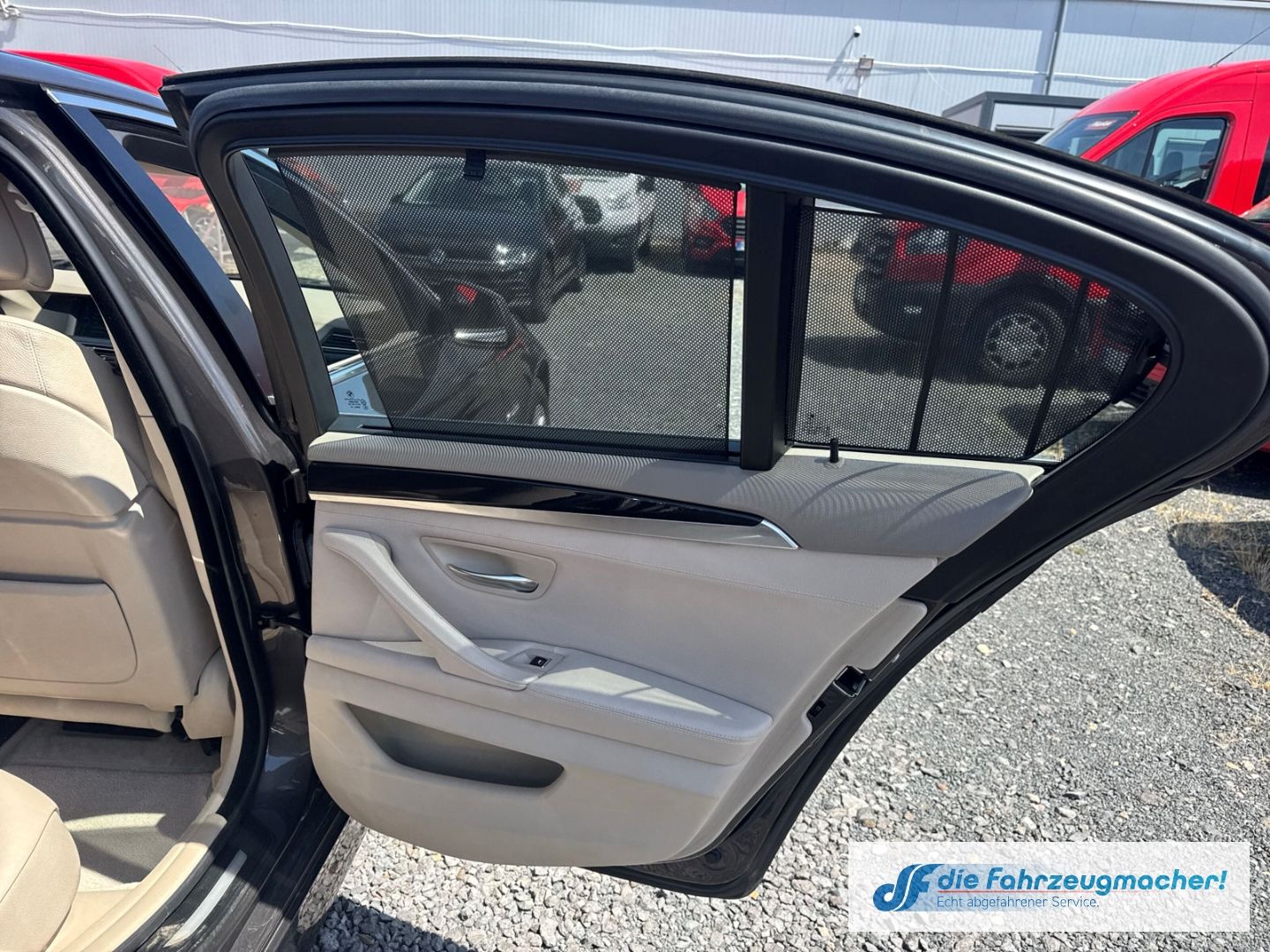 Fahrzeugabbildung BMW 523 i AHK-el. klappb. Navi Soundsystem *EXPORT
