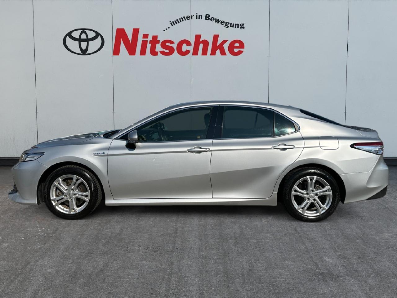 Toyota Camry 2.5 Hybrid Executive, AHK