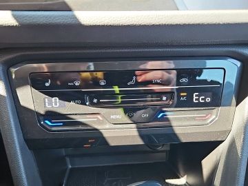 Volkswagen Tiguan - 8