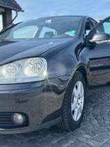 Volkswagen Der legendäre 1,9 TDI Motor im VW, Golf 5 - Volkswagen Golf aus 2006: TDI