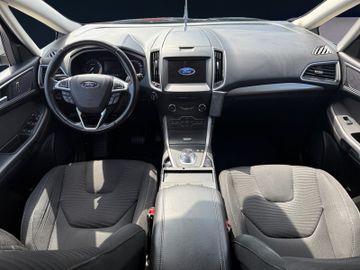 Ford S-Max - 10