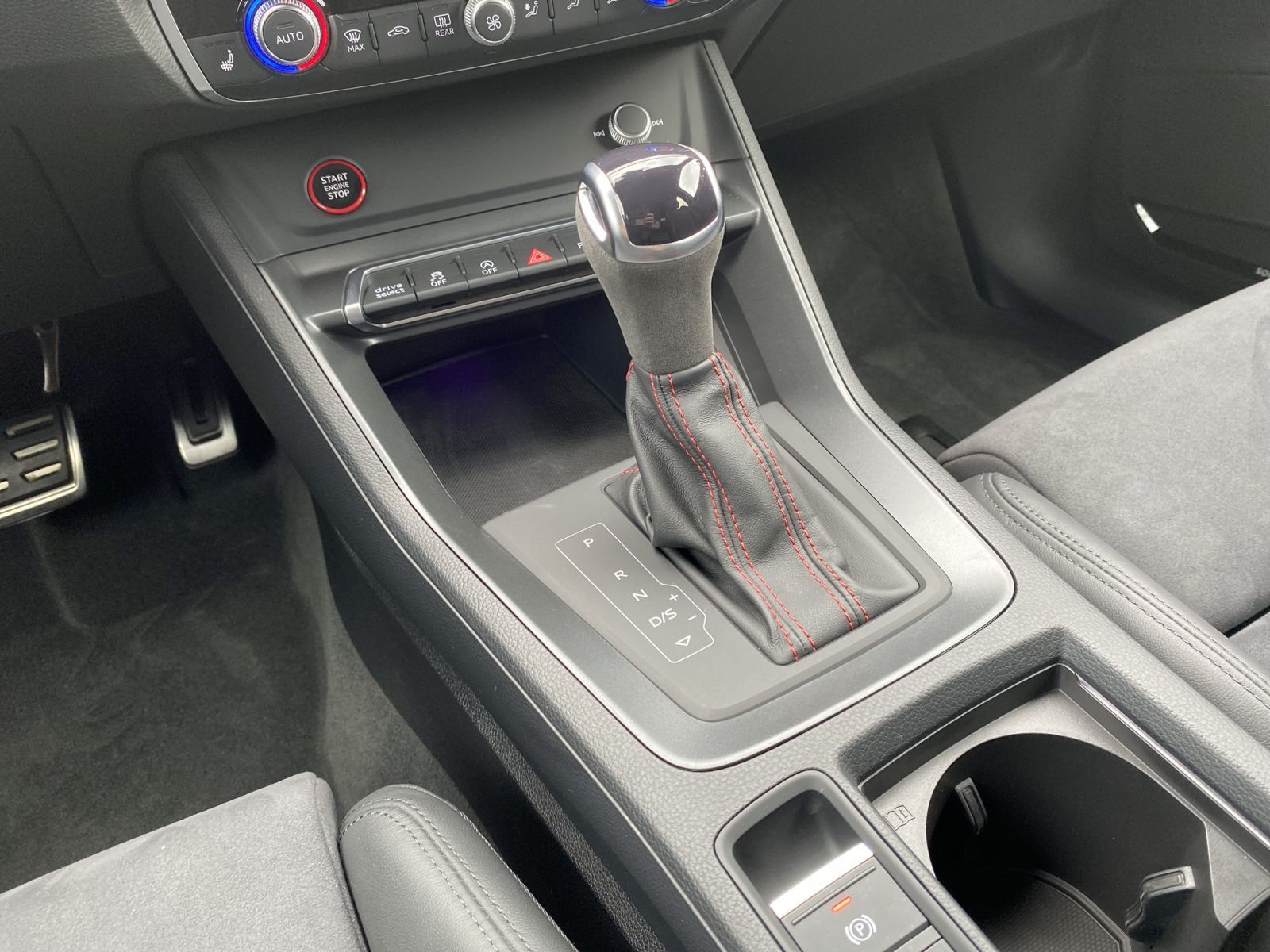 Audi RSQ3 - Bild 13