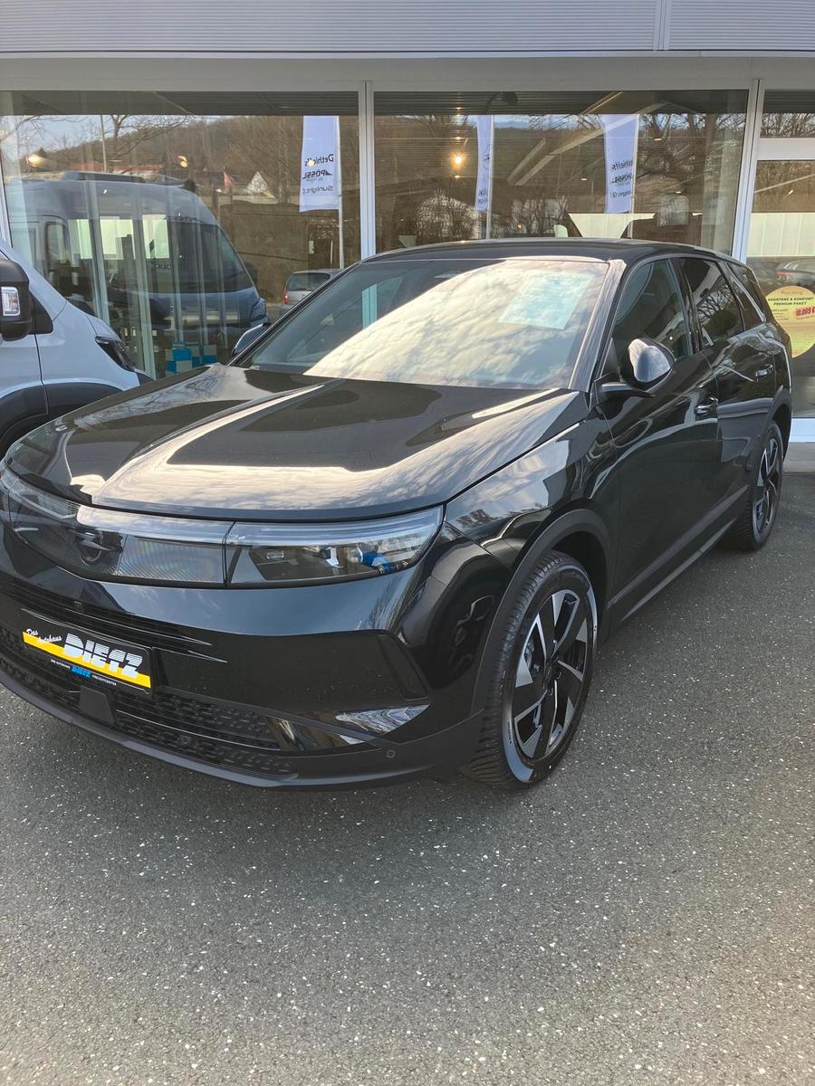 Opel Grandland 1.2 48V Mild-Hybrid 107 kW GS