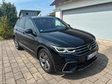 Volkswagen Tiguan 2.0 TSI OPF DSG 4MOTION R-Line R-Line - VW Tiguan Gebrauchtwagen in Augsburg