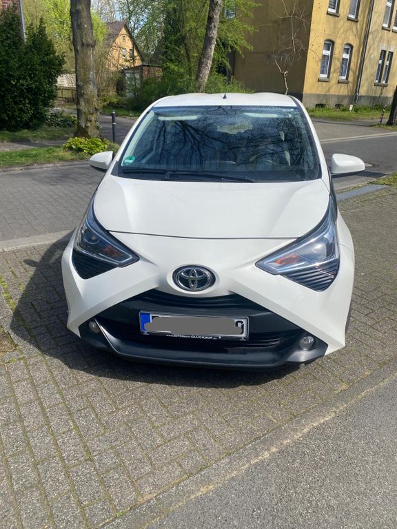 Image of Toyota Aygo (X)
