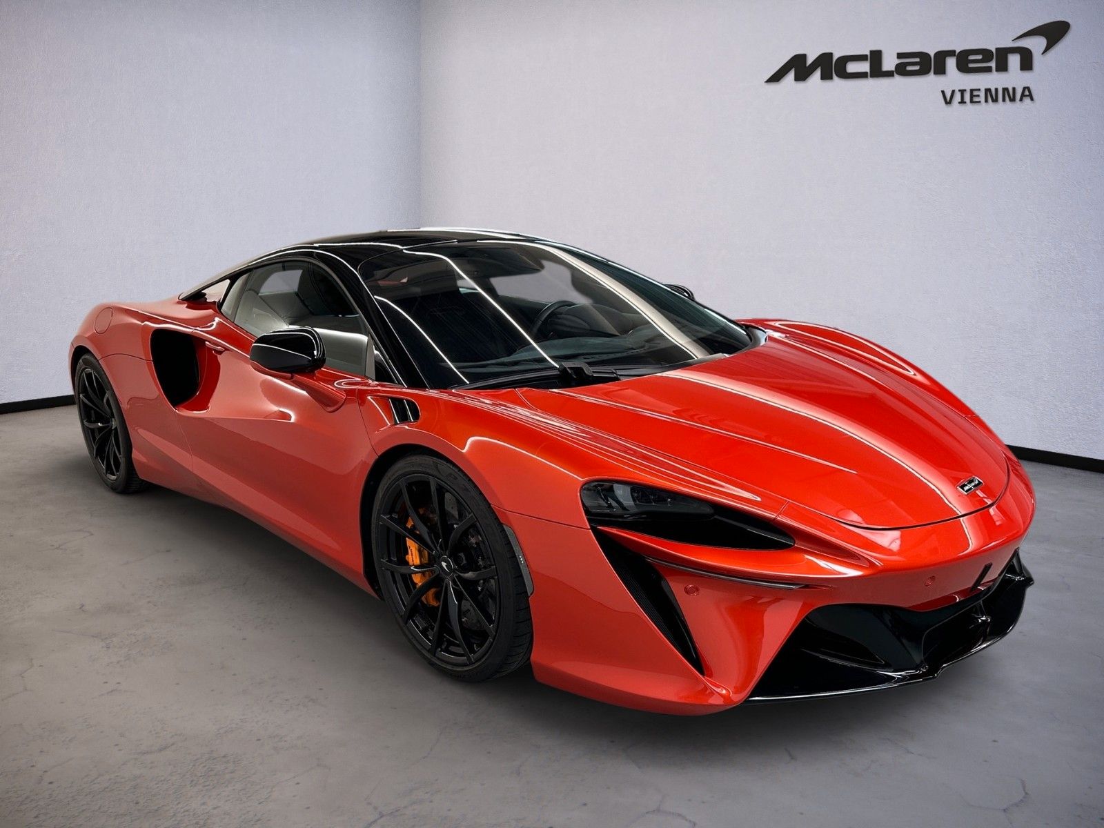 McLaren Artura / Ember Orange / Full PPF imagem 2