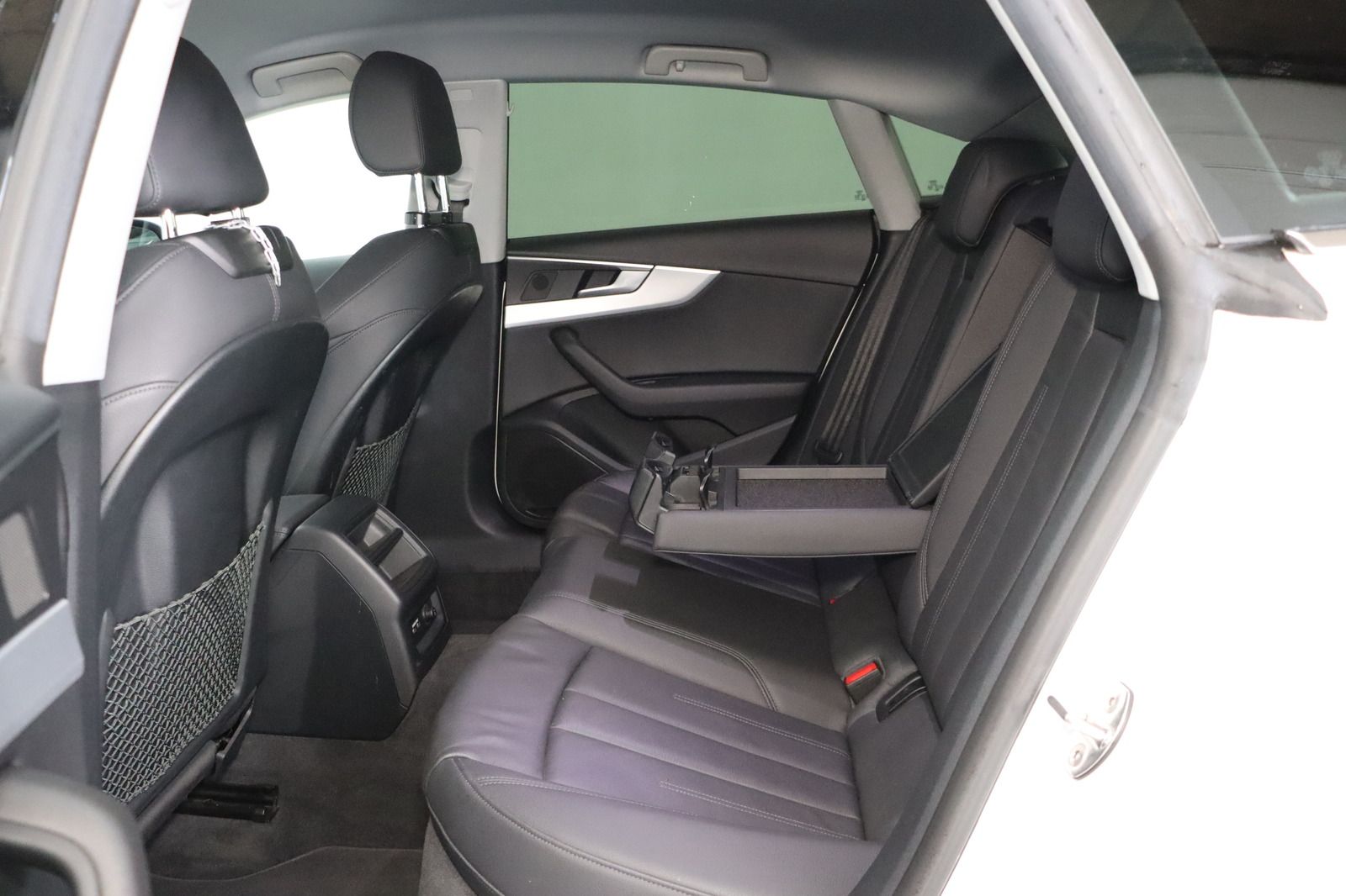 Fahrzeugabbildung Audi A5 Sportback 40 TFSI * LED * Navi * Keyless