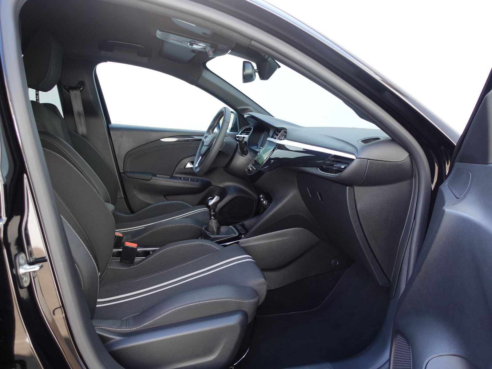 Fahrzeugabbildung Opel Corsa 1.2Turbo GS  Allwetter,Navi,PDC,Kamera,SHZ