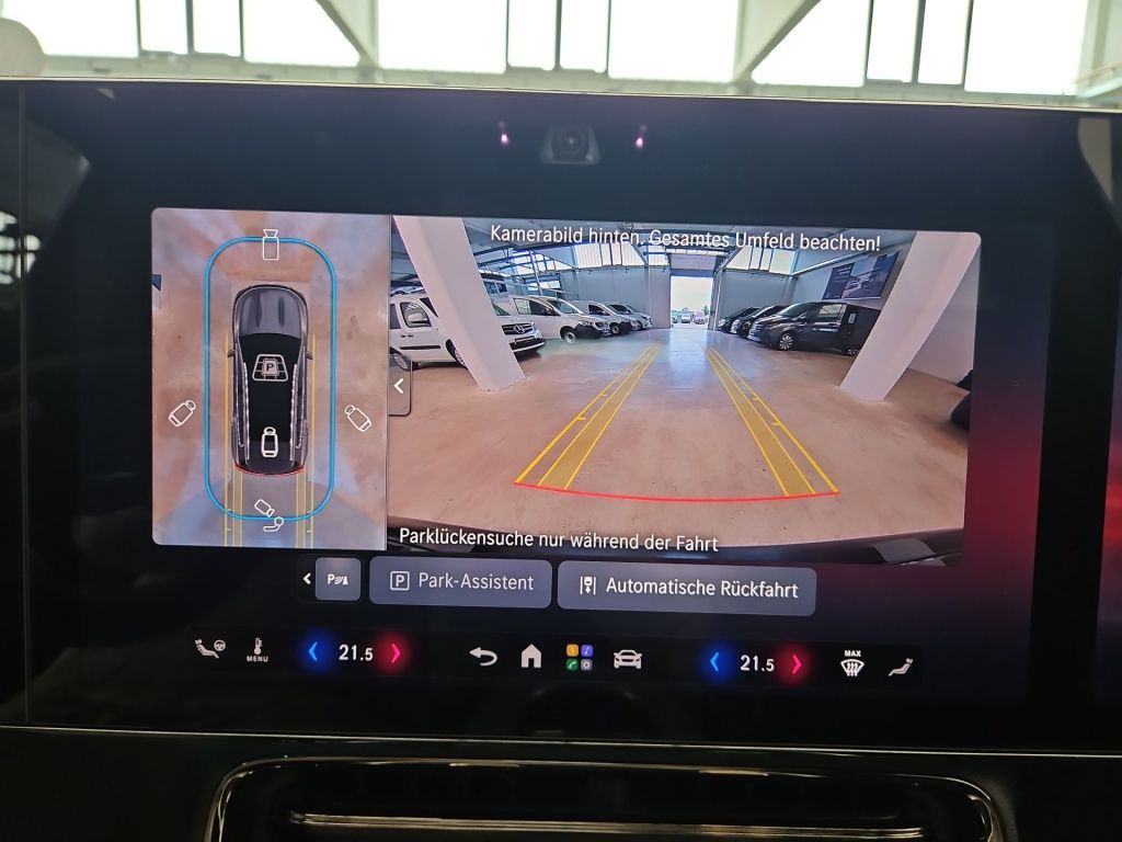 Fahrzeugabbildung Mercedes-Benz GLB 250+ mit EQ Technologie +AHK+DynLicht+Pano+