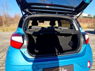 Hyundai i10 1.2 Intro Edition (84PS) Dachlackierung