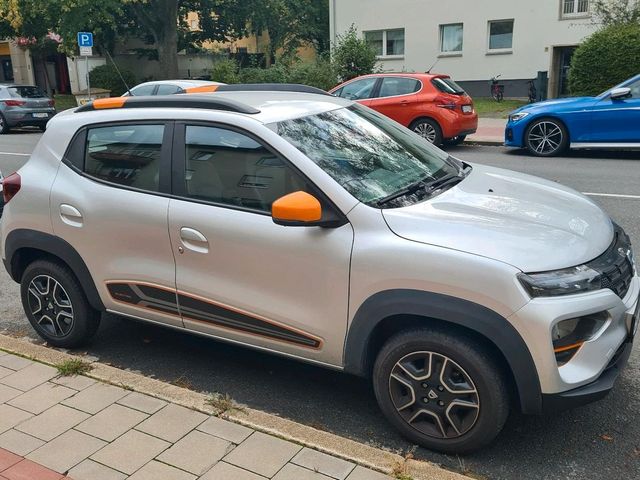 Dacia Spring Comfort Plus. erster Hand