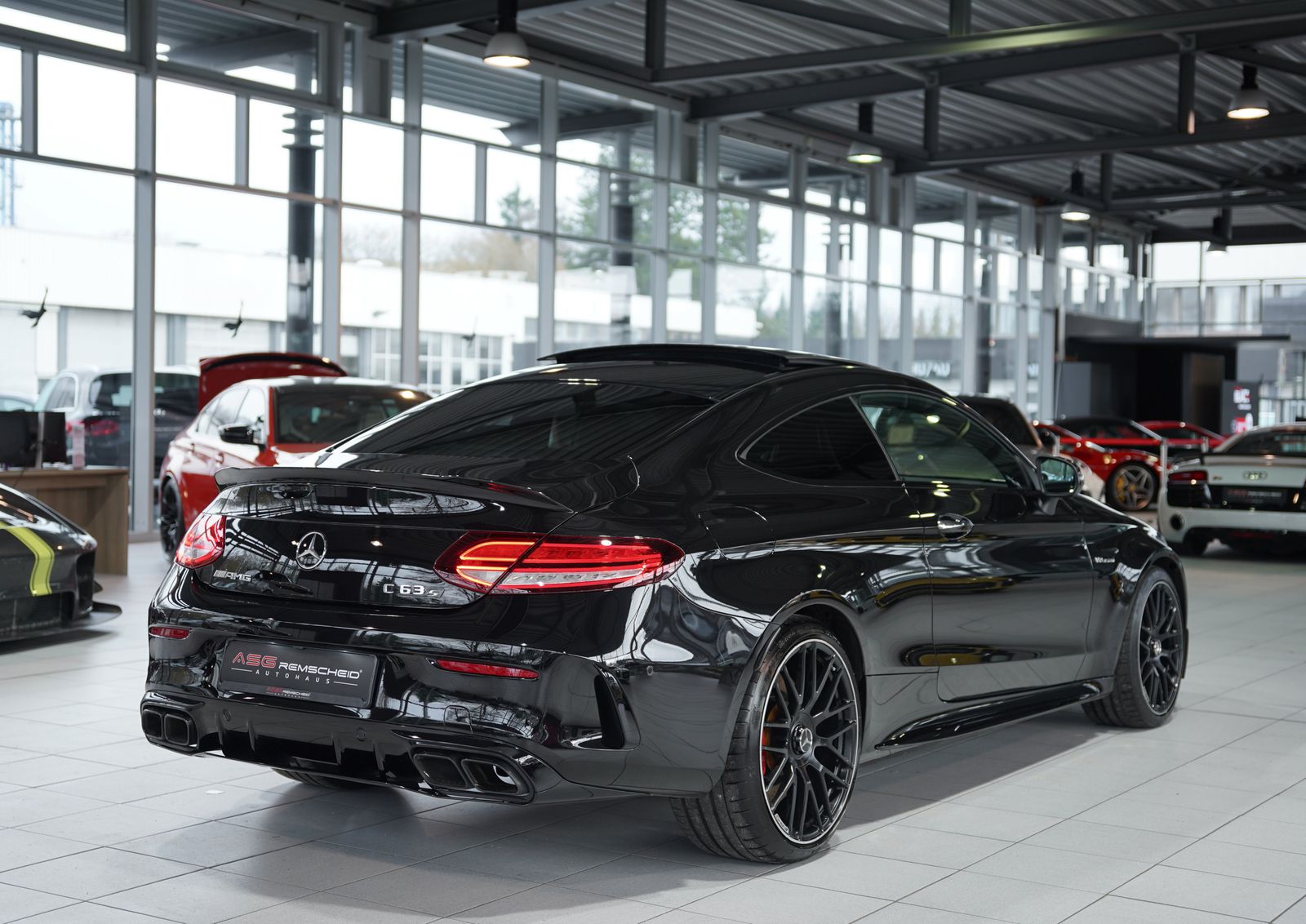 Mercedes Benz C 63 Amg