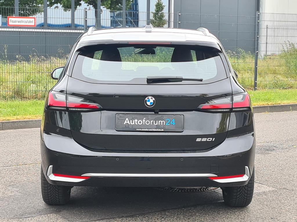 BMW 220