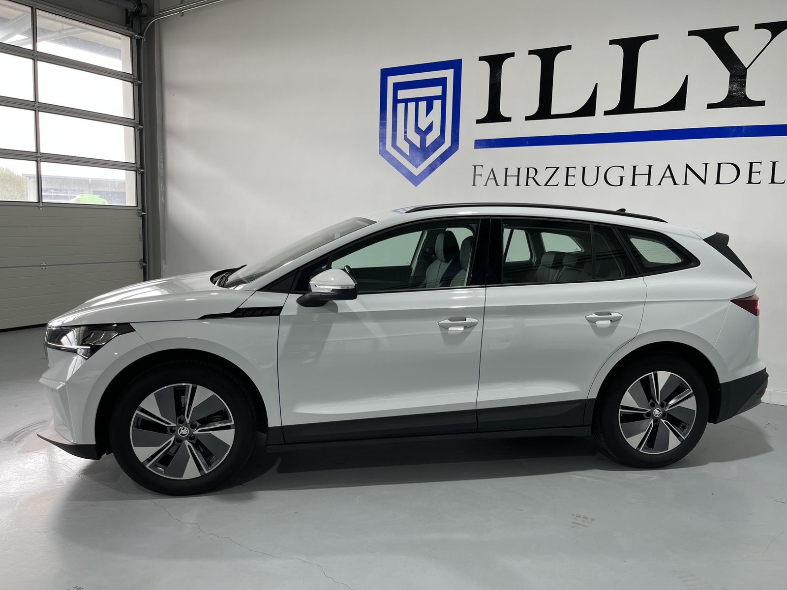Fahrzeugabbildung SKODA Enyaq 60 Loft*LED*Cam*Spur*SHZ*Navi*