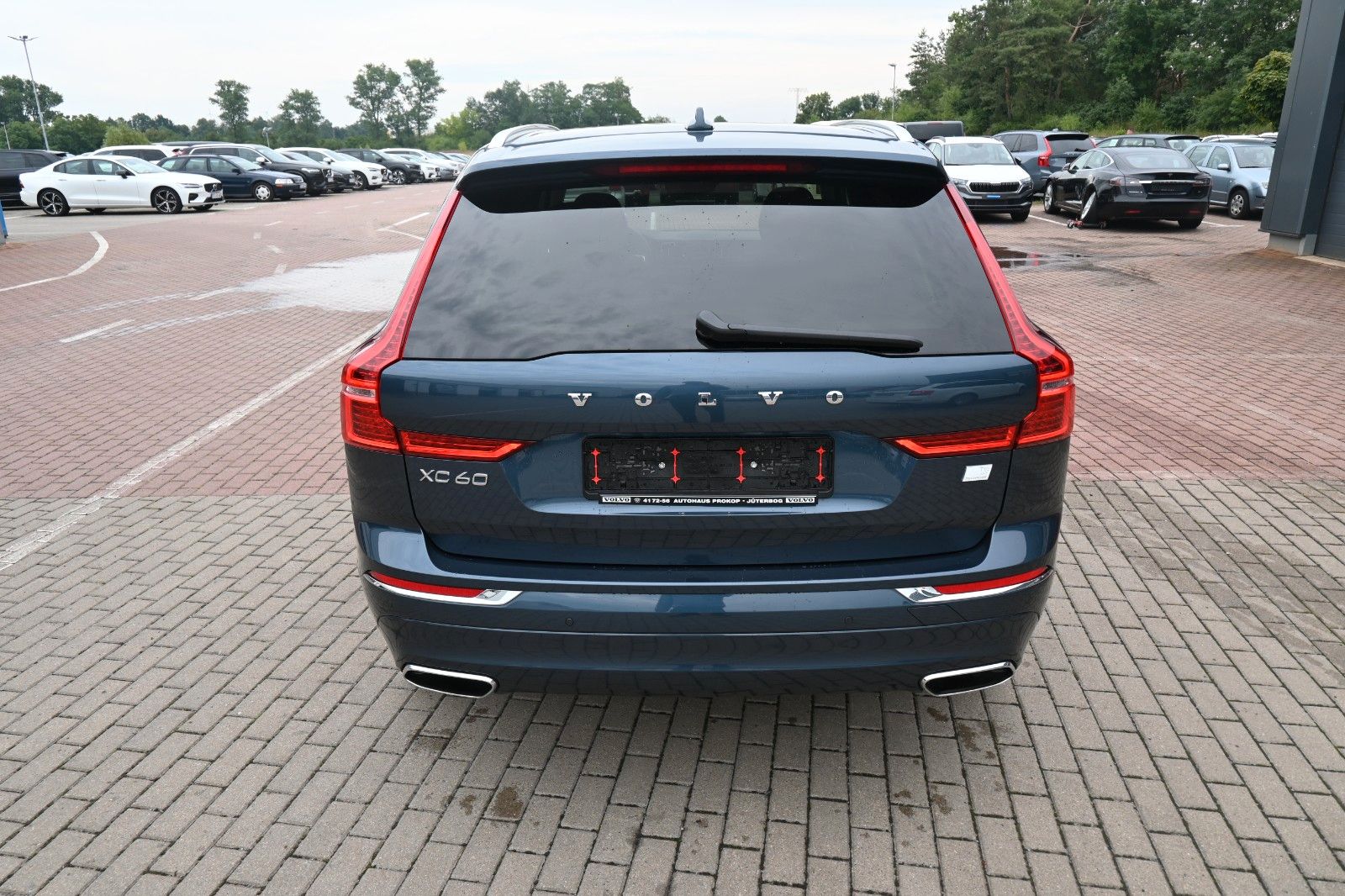 Fahrzeugabbildung Volvo XC 60 Inscript. T8 PHEV AWD*HUD*Massage*Luft*AHK