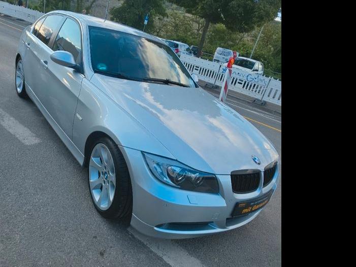 BMW 325i  Automatik, Leder, Tüv Neu, Service Neu