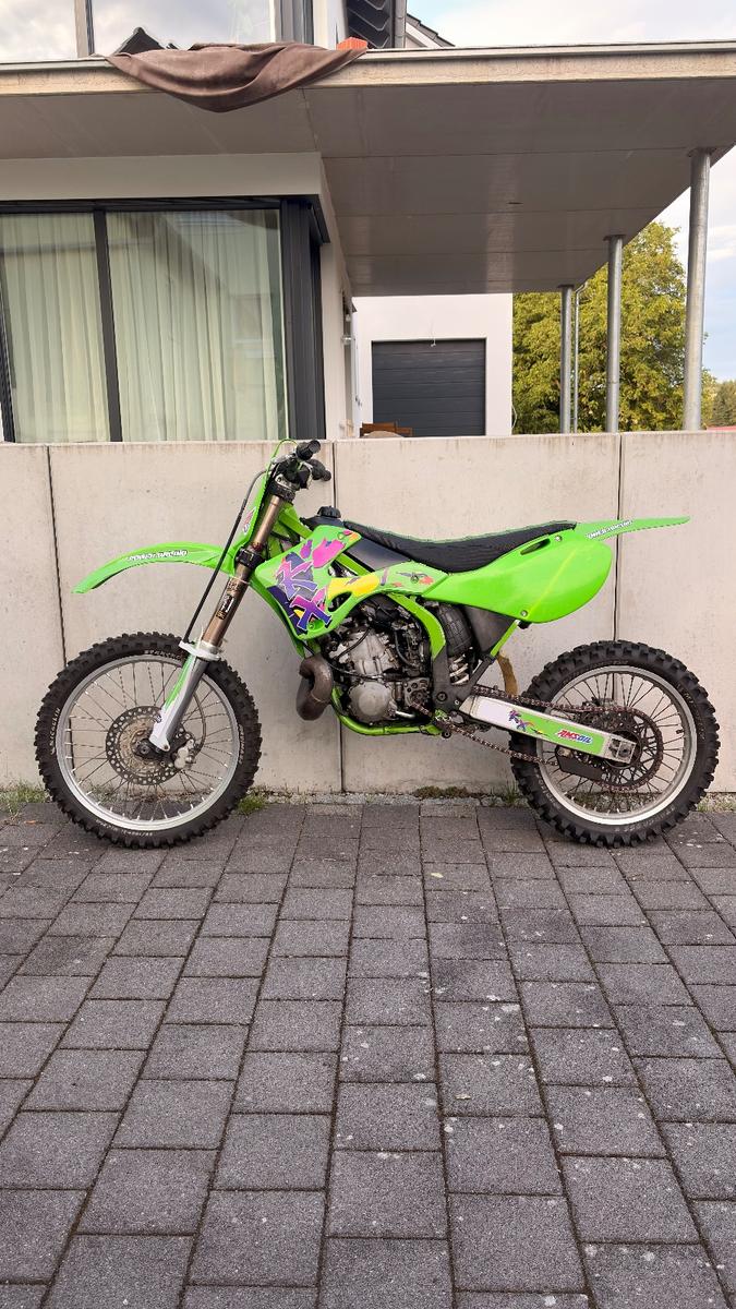 Kawasaki  2005 — engine 250 cm³, 60 HP (44kW)
