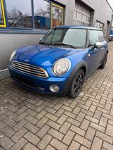 MINI Mini Cooper zu verkaufen - MINI Cooper in Saarbrücken